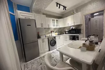 Satılır Yeni Tikili Qurtuluş 93da