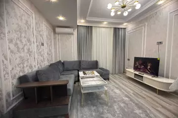 Satılır Yeni Tikili Qurtuluş 93da