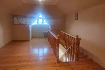 Satılır Həyət Evi Buzovnada