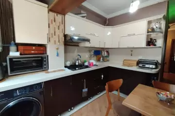 Satılır Köhnə Tikili Gənclikdə