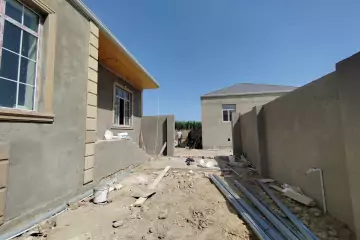 Satılır Həyət Evi Savalan Qəsəbəsida