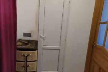 Satılır Köhnə Tikili Bakıda