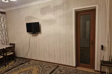 Satılır Köhnə Tikili 8-ci Kilometrdə