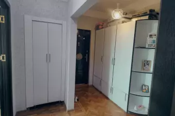 Satılır Köhnə Tikili Biləcəridə