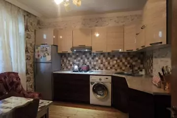 Satılır Həyət Evi Balaxanıda