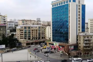 Satılır Köhnə Tikili Beşmərtəbədə