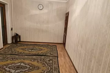 Satılır Köhnə Tikili 8-ci Kilometrdə