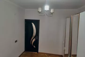 Satılır Köhnə Tikili Biləcəridə