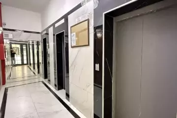 Satılır Yeni Tikili Ağ şəhər Kompleksində