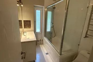 Satılır Köhnə Tikili İçərişəhərdə