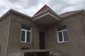Satılır Həyət Evi Masazırda