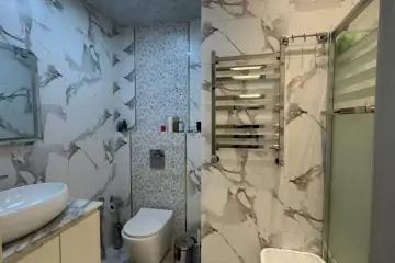 Satılır Yeni Tikili Badamdarda