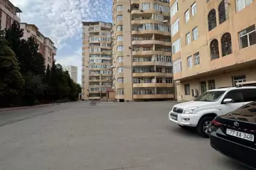 Satılır Yeni Tikili 8-ci Mikrorayonda