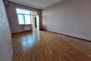 Satılır Yeni Tikili Elmler Akademiyasıda