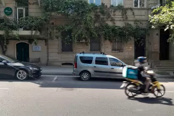 Satılır Köhnə Tikili İçərişəhərdə