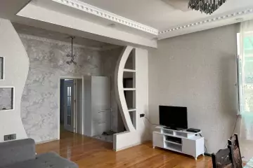 Satılır Həyət Evi Bakıda