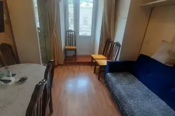 Satılır Köhnə Tikili İçərişəhərdə