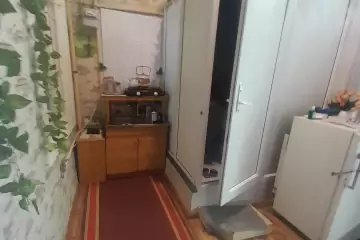 Satılır Köhnə Tikili İçərişəhərdə