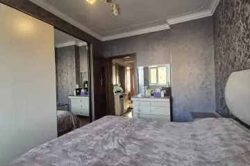 Satılır Köhnə Tikili Qaraçuxurda