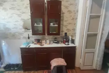 Satılır Köhnə Tikili İçərişəhərdə