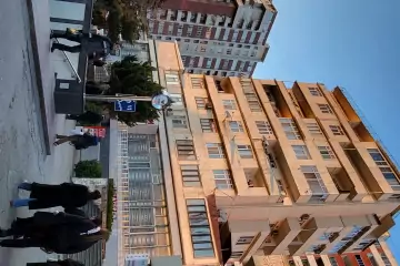 Satılır Köhnə Tikili 8-ci Kilometrdə