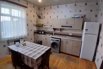 Satılır Həyət Evi Zabrat Qəsəbəsida
