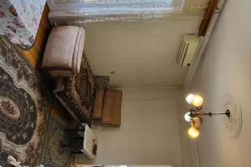 Satılır Köhnə Tikili 8-ci Kilometrdə