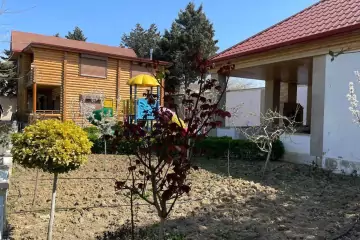 Günlük Kirayə Bağ Evi Bakıda