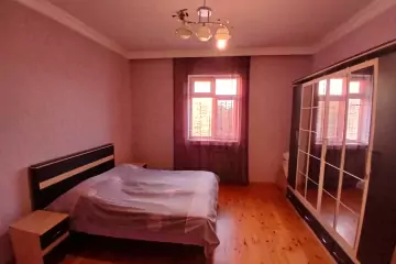 Satılır Həyət Evi Zabrat Qəsəbəsida