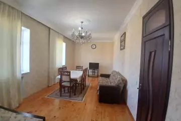 Satılır Həyət Evi Zabrat Qəsəbəsida