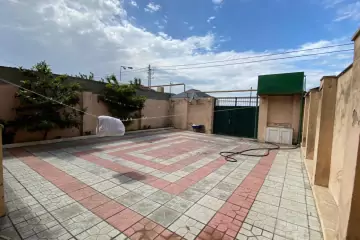 Satılır Həyət Evi Bakıda