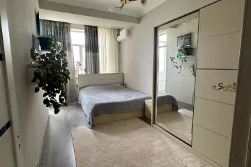 Satılır Yeni Tikili Masazırda