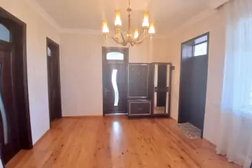 Satılır Həyət Evi Zabrat Qəsəbəsida