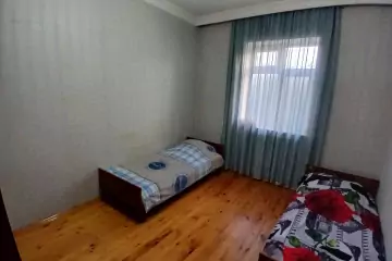 Satılır Həyət Evi Zabrat Qəsəbəsida