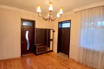 Satılır Həyət Evi Zabrat Qəsəbəsida