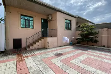 Satılır Həyət Evi Bakıda 