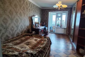 Satılır Köhnə Tikili Biləcəridə