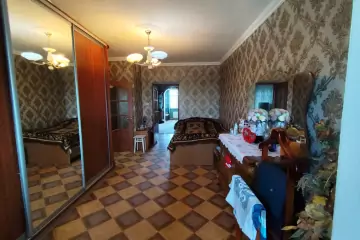 Satılır Köhnə Tikili Biləcəridə