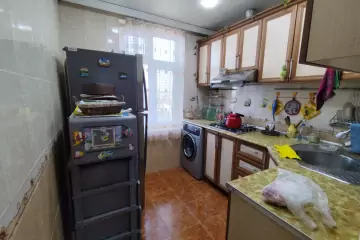 Satılır Köhnə Tikili Biləcəridə