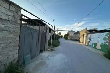 Satılır Həyət Evi Binədə