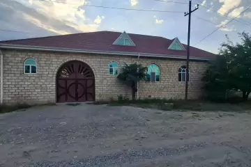 Satılır Həyət Evi Yeni Gəncədə