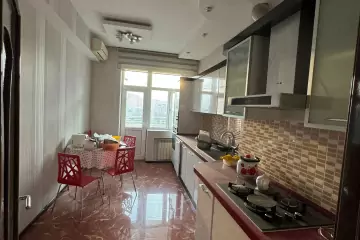 Aylıq Kirayə Yeni Tikili Ağ şəhər Kompleksində