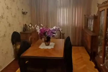 Satılır Köhnə Tikili İzmir Parkı
