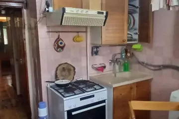 Satılır Köhnə Tikili İzmir Parkı