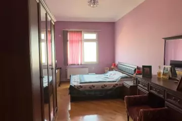 Satılır Yeni Tikili Yasamalda
