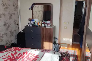 Satılır Köhnə Tikili Bakı Kinoteatrıda