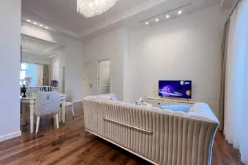Aylıq Kirayə Yeni Tikili Ağ şəhər Kompleksində