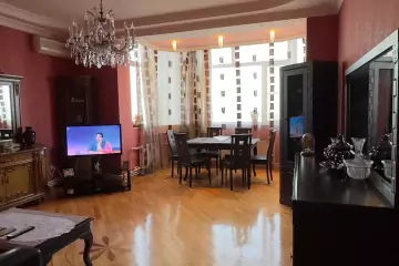 Satılır Yeni Tikili Yasamalda