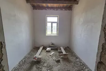 Satılır Həyət Evi Savalan Qəsəbəsida
