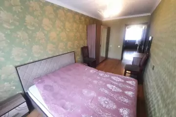 Aylıq Kirayə Köhnə Tikili İçərişəhərdə